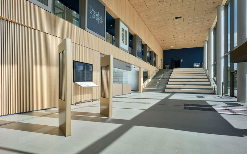 Stadtforum – Blick ins Foyer